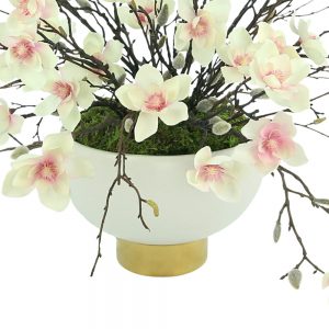 BUTTERFLY MAGNOLIA IN VASE