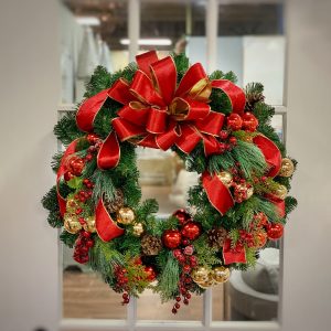 32" Holiday Wreath with Ornaments, Berries and a Bow